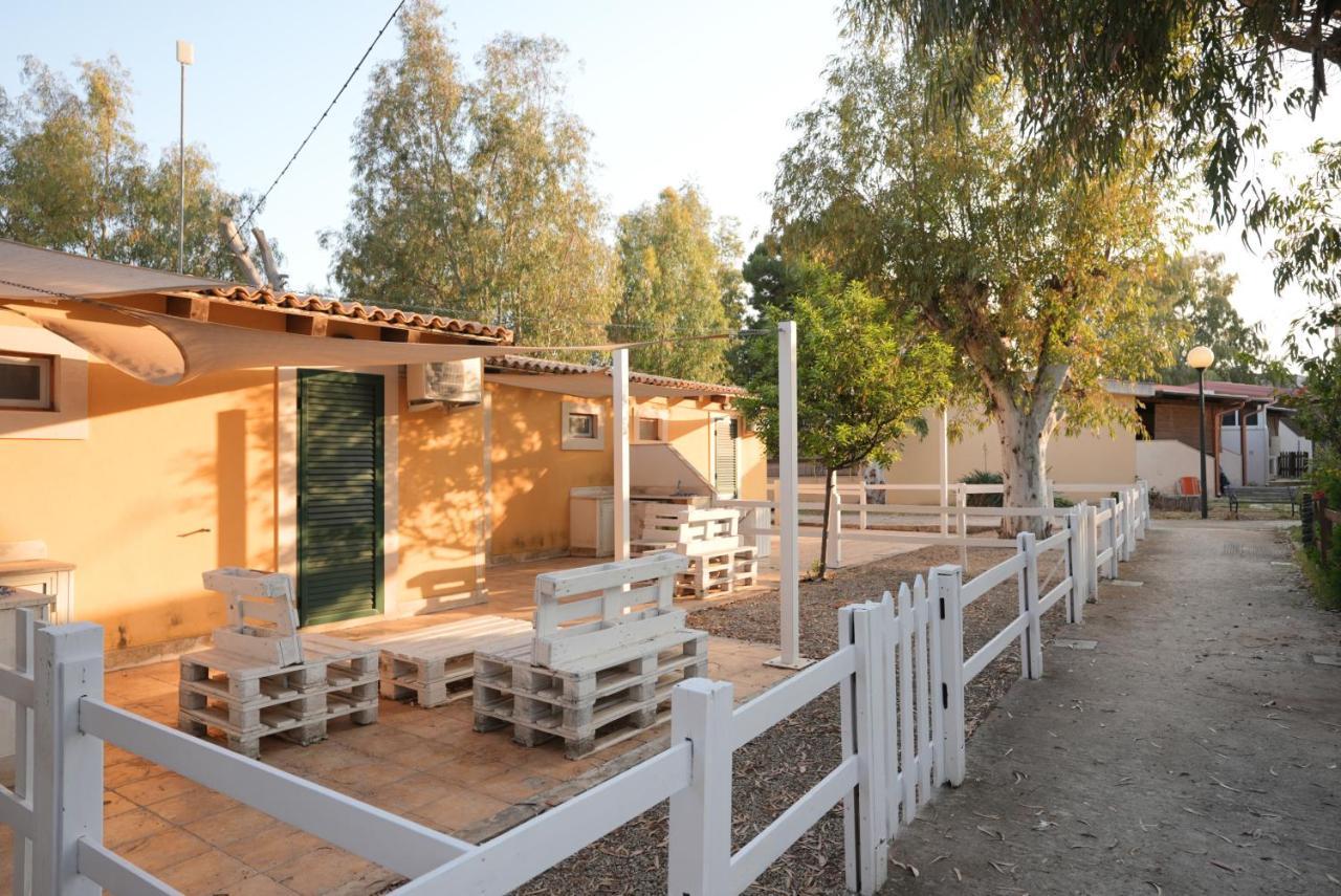 Keys Of Sicily - Bungalows Sul Mare 莫迪卡海滨 外观 照片