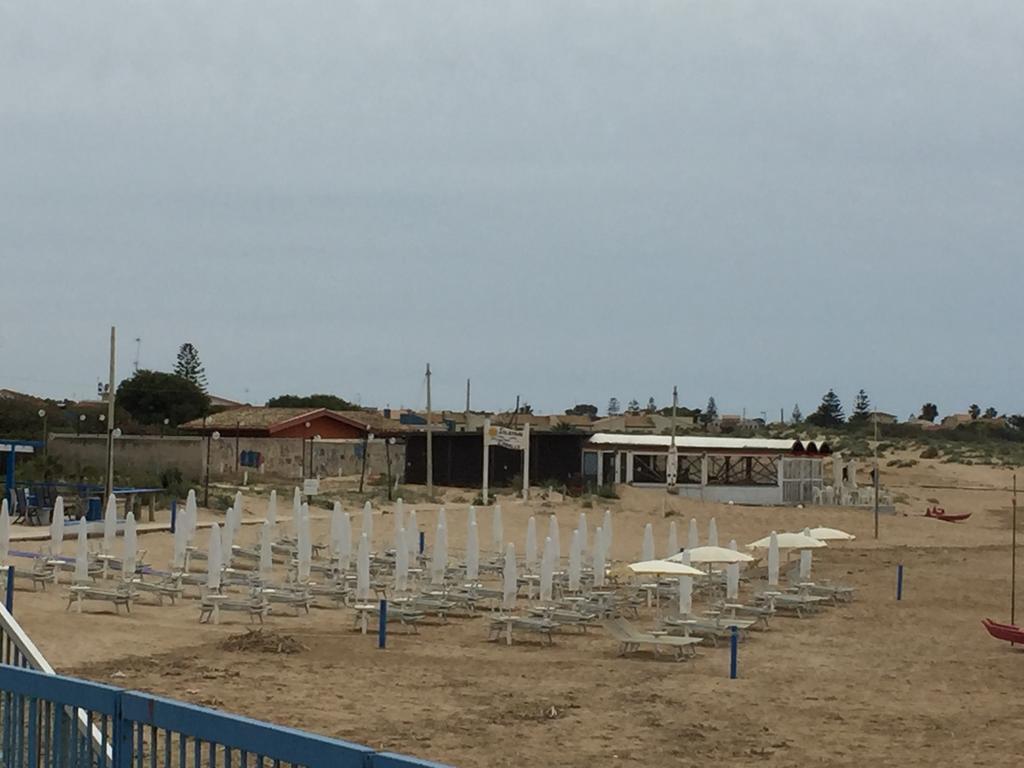 Keys Of Sicily - Bungalows Sul Mare 莫迪卡海滨 外观 照片